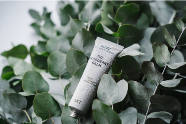 Natural Deodorant vs Antiperspirant: A Modern Guide